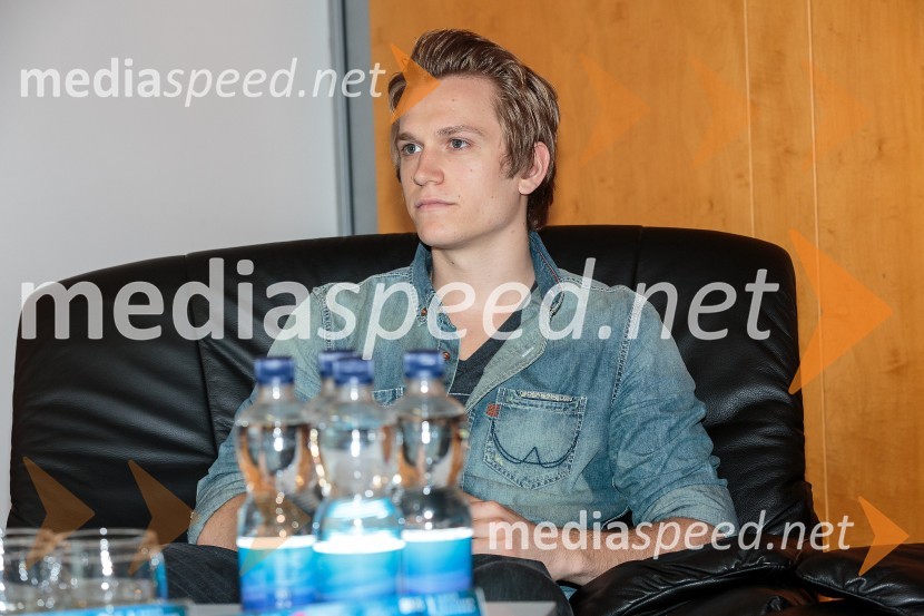 Primož Pavlič, plesna skupina MaestroHannah Mancinni odpotovala na Evrovizijo