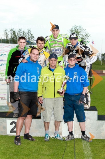 Ekipa AMTK Ljubljana Nova zmaga za AMTK Ljubljana v pokalnem prvenstvu parov