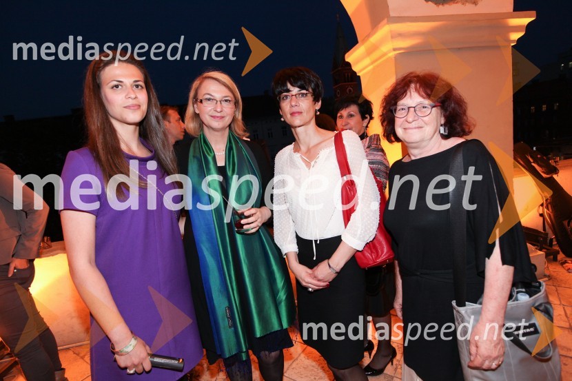 ...; Mirjana 
Koren, direktorica Pokrajinskega muzeja Maribor; mag. Tanja Roženbergar Šega, direktorica Muzeja novejše zgodovine Celje; ...Pokrajinski muzej Maribor, otvoritev Meseca mode v muzeju