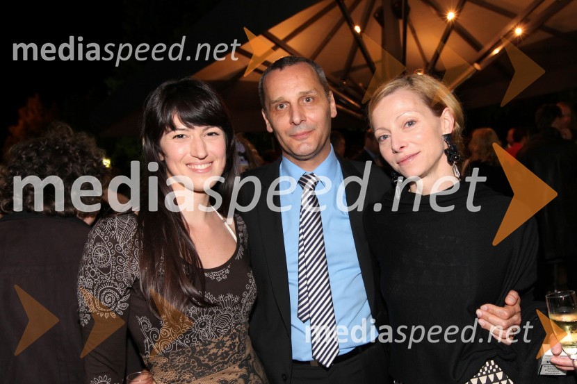 Eva Kraš, igralka;&nbsp;Danilo Rošker, direktor SNG Maribor; soproga Nataša Matjašec Rošker, igralkaJohn Gabriel Borkman, premiera predstave SNG Maribor