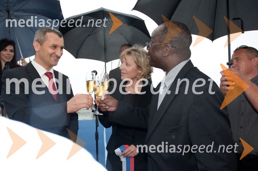 Samo Omerzel, minister za infrastrukturo in prostor; Tina Komel, ministrica za Slovence v zamejstvu in po svetu; Peter Bossman, župan občine PiranInternautica 2013, otvoritev
