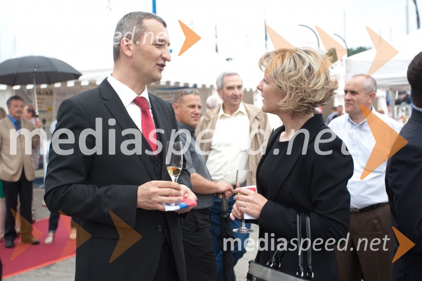 Samo Omerzel, minister za infrastrukturo in prostor; Tina Komel, ministrica za Slovence v zamejstvu in po svetuInternautica 2013, otvoritev