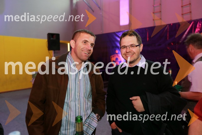 Gorazd Koletnik, direktor Avto Koletnik; Jure Struc, direktor ČZP VečerPoslovni klub NK Maribor in VIP ob naslovu prvakov