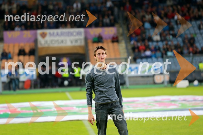 Peter Prevc, smučarski skakalecPoslovni klub NK Maribor in VIP ob naslovu prvakov