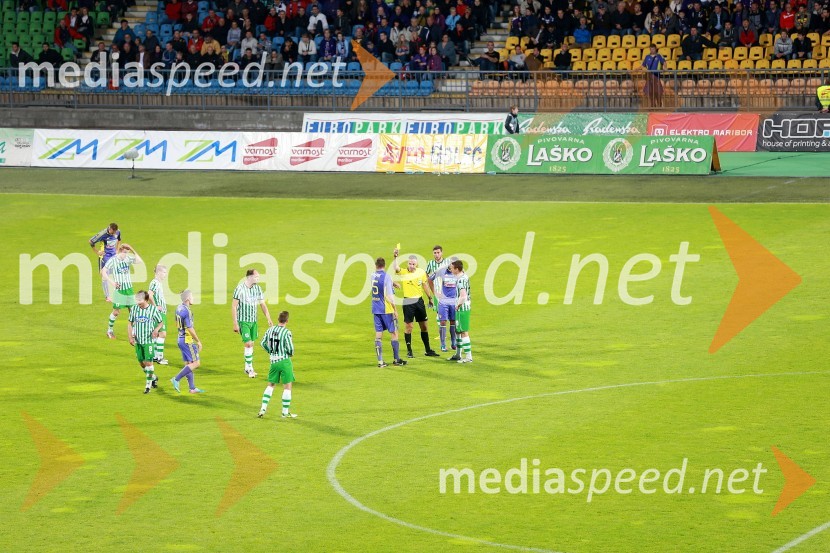 Nogometna tekma NK Maribor - NK OlimpijaPoslovni klub NK Maribor in VIP ob naslovu prvakov