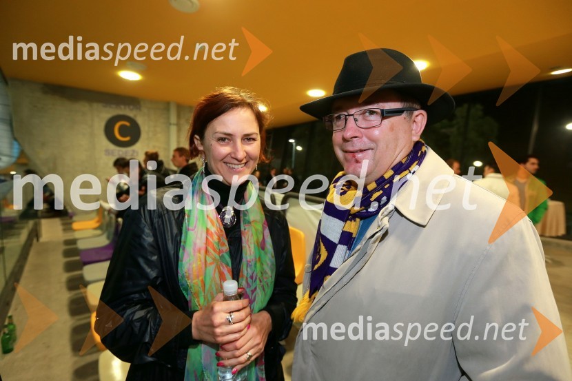 Mag. Natalija Postružnik, direktorica Službe za odnose z javnostmi Zavarovalnice Maribor; dr. Andrej Fištravec, župan MOMPoslovni klub NK Maribor in VIP ob naslovu prvakov