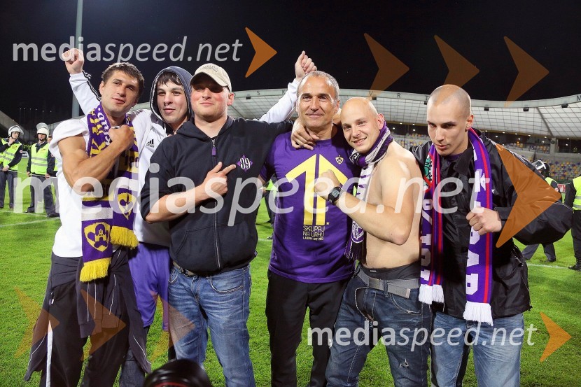 Darko Milanič, trener NK Maribor; navijačiNK Maribor enajstič prvak Slovenije ob zmagi nad NK Olimpija