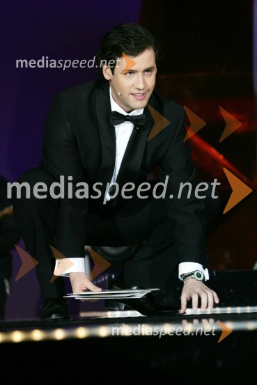 Peter Poles, televizijski voditeljEMA 2007, 1. polfinalni večer