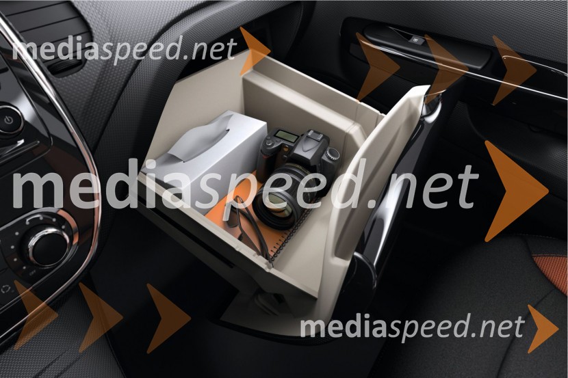 sprednji predal je velikRenault Captur, slovenska predstavitev