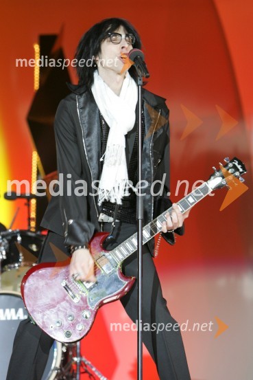 Skupina Zablujena generacijaEMA 2007, 1. polfinalni večer