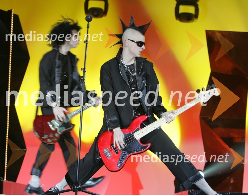 Skupina Zablujena generacijaEMA 2007, 1. polfinalni večer