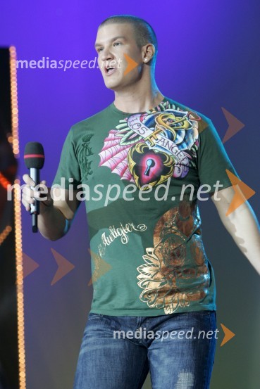 Jernej Dermota, pevecEMA 2007, 1. polfinalni večer