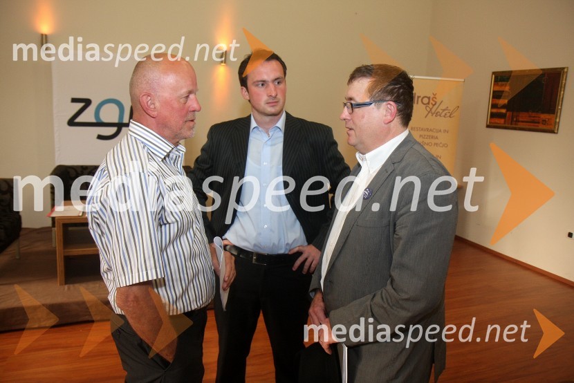 Drago Petek, predsednik UO Združenja gospodarstvenikov Maribora; Aleš Pregl, novinar;&nbsp; dr. Andrej Fištravec, župan MOM; dr. Andrej Fištravec, župan MOMAndrej Fištravec in Željko Vogrin gosta Poslovnega kluba ZGM