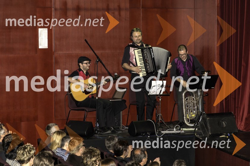 Rudi Bučar; Marsell Marinšek; Goran Krmac, glasbenikiSluga dveh gospodarjev, premiera Gledališče Koper