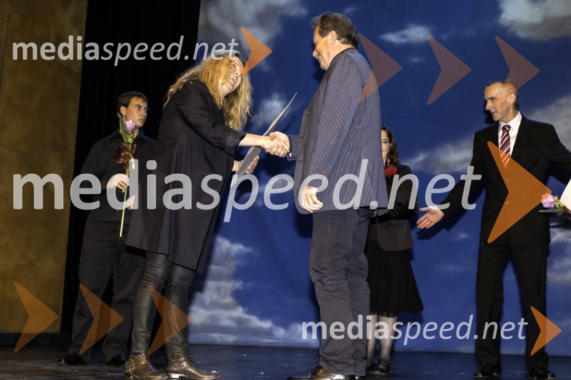Katja Pegan, direktorica Gledališča Koper; ...Sluga dveh gospodarjev, premiera Gledališče Koper