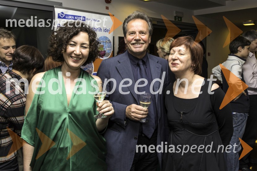 Valentina Repini, producentka SSG Trst; Dušan Udovič, odgovorni urednik Primorskega dnevnika; Diana Koloini, umetniški vodja SSG TrstSluga dveh gospodarjev, premiera Gledališče Koper