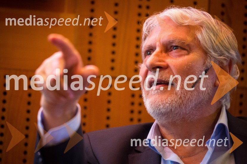 Boris Cavazza, igralecBoris Cavazza in Vesna Milek v skednju Škrabčeve domačije