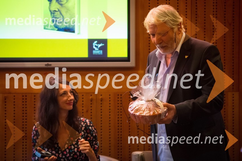 Vesna Milek, pisateljica in novinarka; Boris Cavazza, igralecBoris Cavazza in Vesna Milek v skednju Škrabčeve domačije