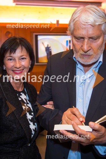 Azra Širovnik, pisateljica; Boris Cavazza, igralecBoris Cavazza in Vesna Milek v skednju Škrabčeve domačije