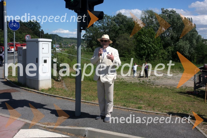 Dr. Andrej Fištravec, župan MOMV sožitju rešujemo življenja, predstavitev reševalnih enot