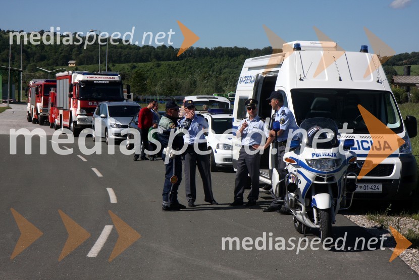 PolicistiV sožitju rešujemo življenja, predstavitev reševalnih enot