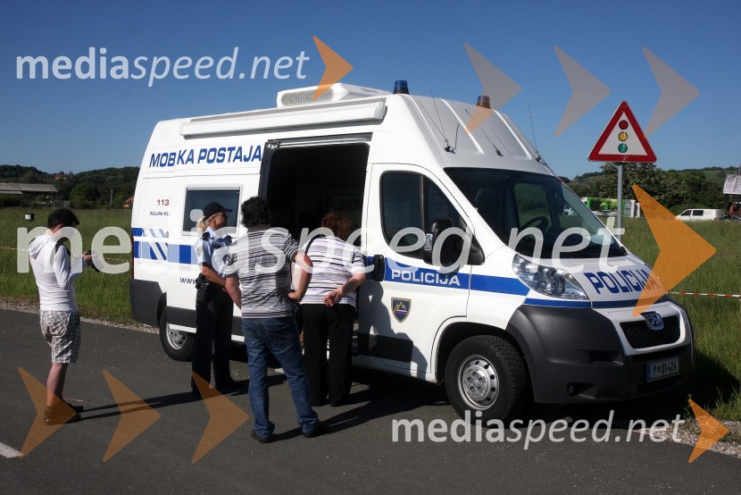 Policijska mobilna postajaV sožitju rešujemo življenja, predstavitev reševalnih enot