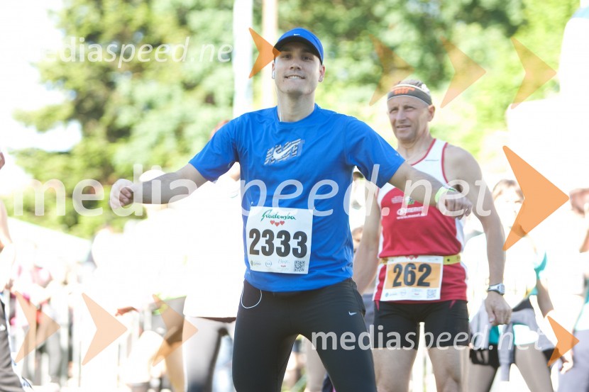 Blaž Bezek (2333)33. Maraton treh src, utrinki