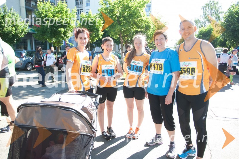 Mateja Selak (5283); Primož Oblak (4141); Petra Oblak (4140); Nada Oblak (5479); Matjaž Bohinc ( 5598)33. Maraton treh src, utrinki
