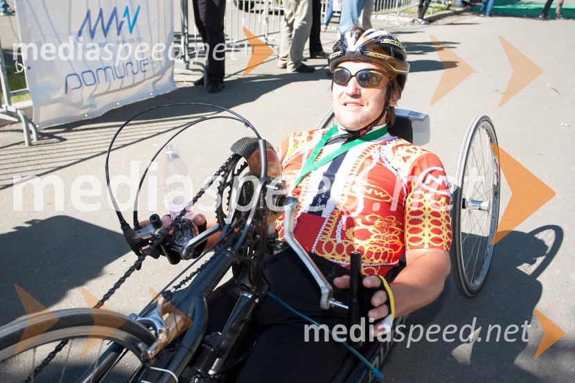 33. Maraton treh src, utrinki