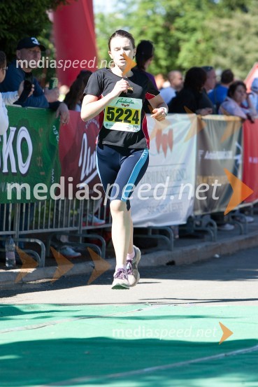 Enja Erker (5224)33. Maraton treh src, tekači