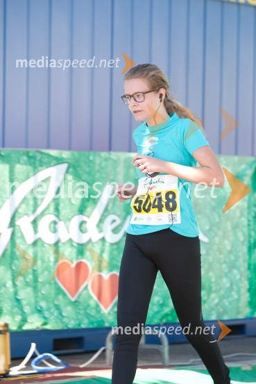 Meta Hunjet (5048)33. Maraton treh src, tekači