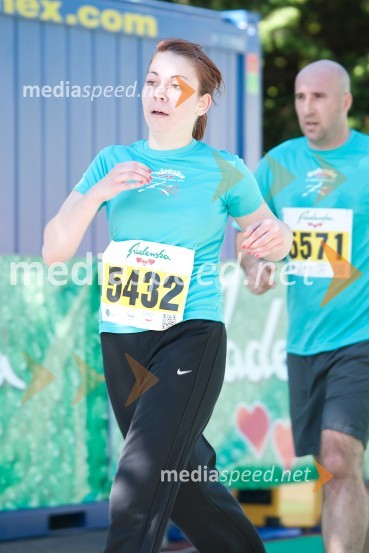 Karmen Pelcl (5432)33. Maraton treh src, tekači