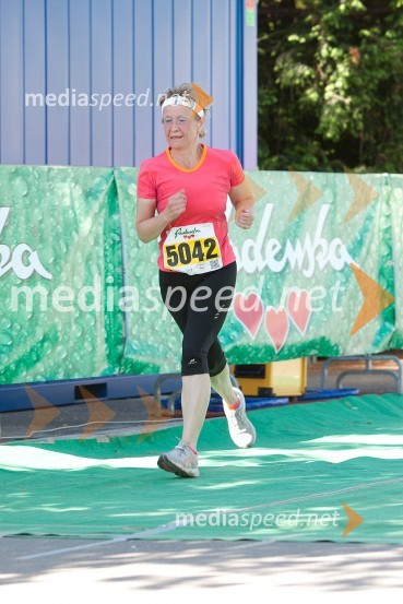 Tanja Jezerc Križanič (5042)33. Maraton treh src, tekači