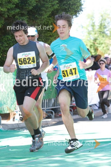 Tim Uršič (5624); Blaž Hozjan (5147)33. Maraton treh src, tekači