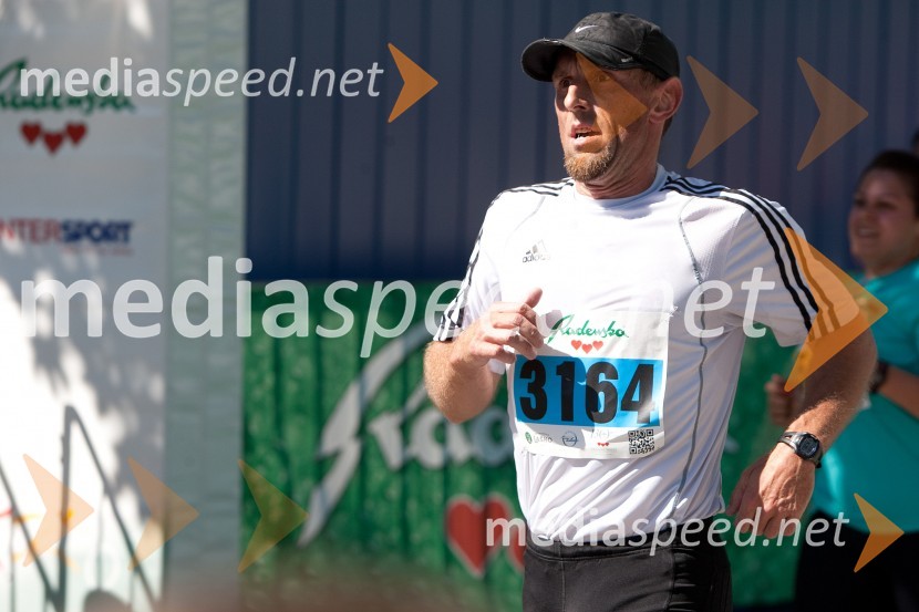 Severino Ogrizek (3164)33. Maraton treh src, tekači