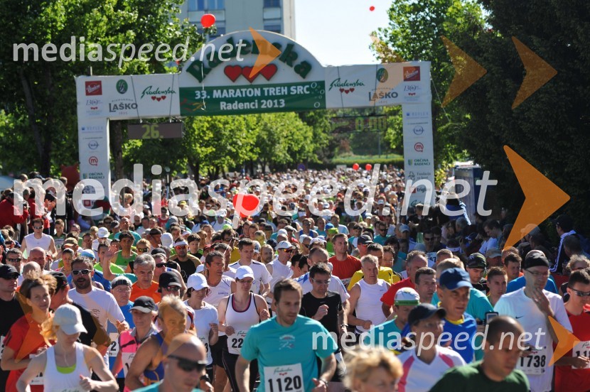 33. Maraton treh src, tekači