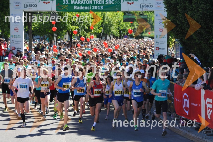 33. Maraton treh src, tekači