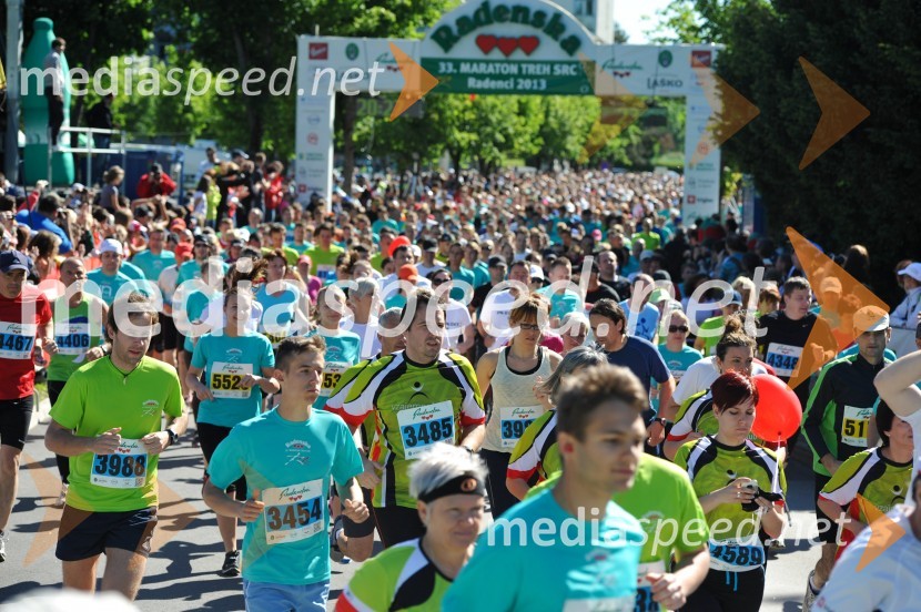 33. Maraton treh src, tekači
