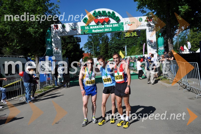 33. Maraton treh src, tekači