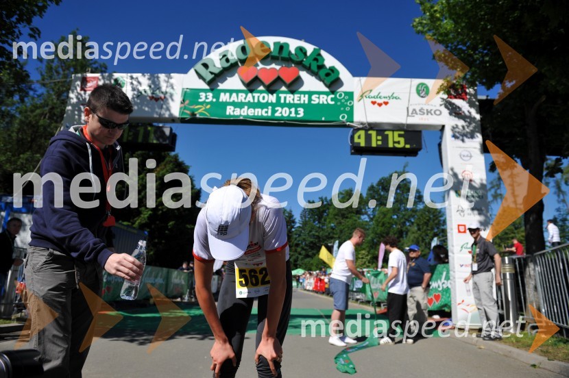 33. Maraton treh src, tekači