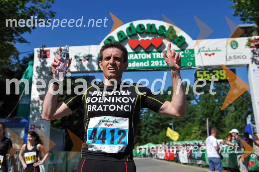 33. Maraton treh src, tekači