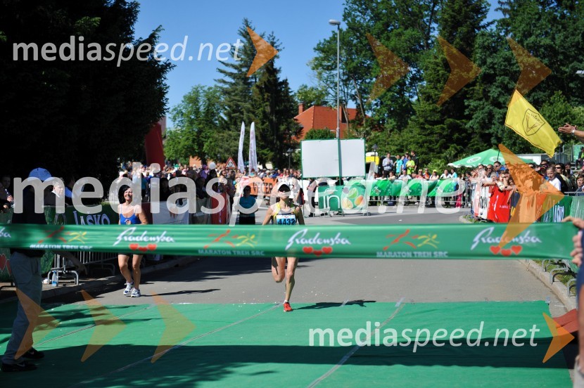 33. Maraton treh src, tekači