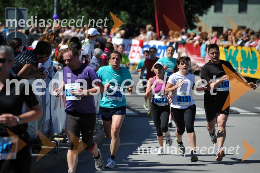 33. Maraton treh src, tekači