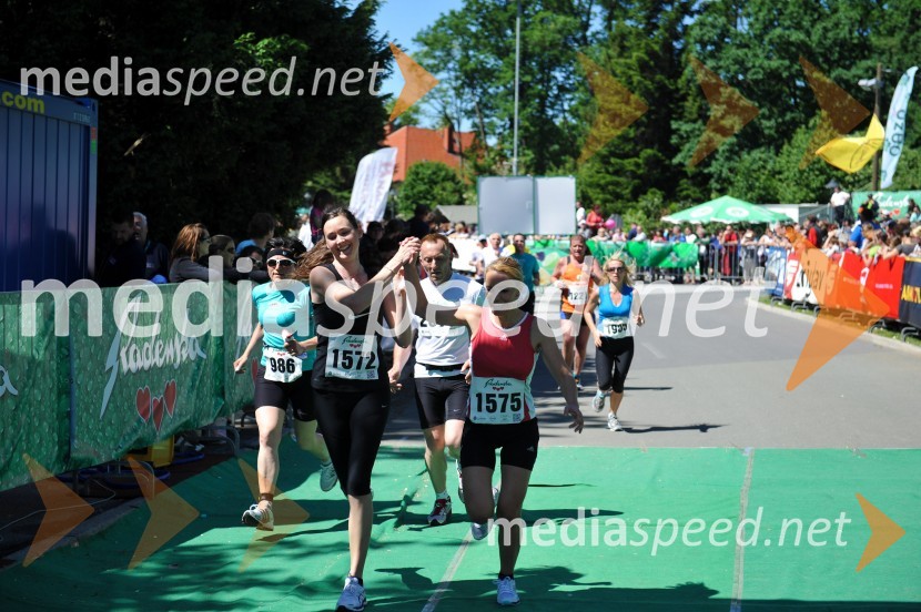 33. Maraton treh src, tekači