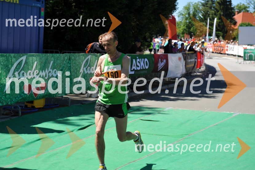 33. Maraton treh src, tekači