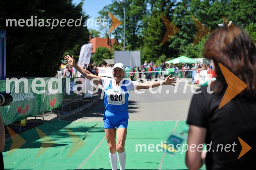 33. Maraton treh src, tekači
