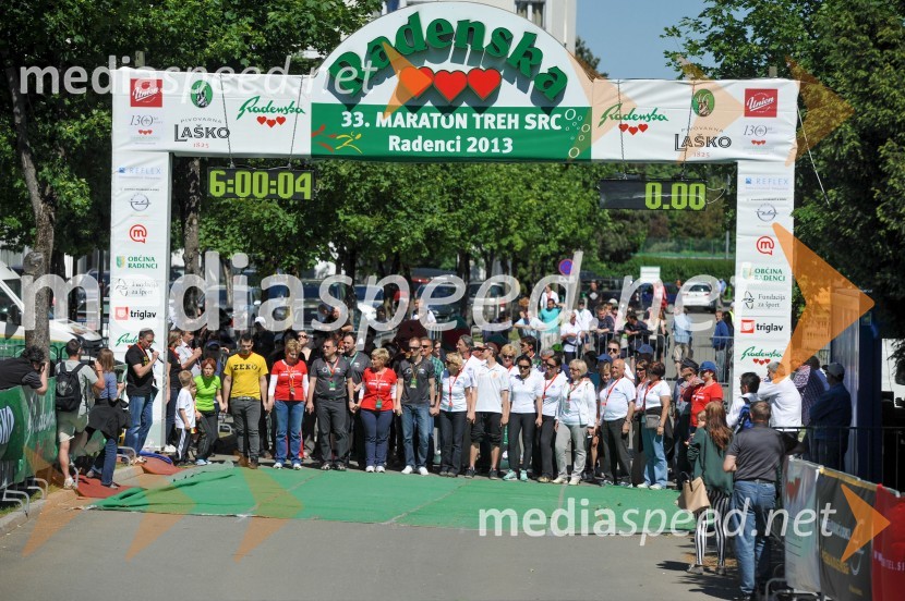33. Maraton treh src, tekači