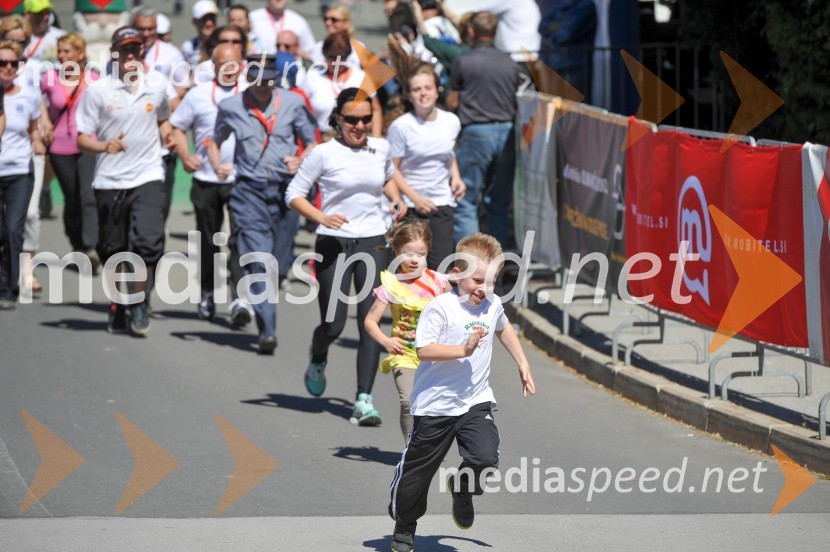 33. Maraton treh src, tekači