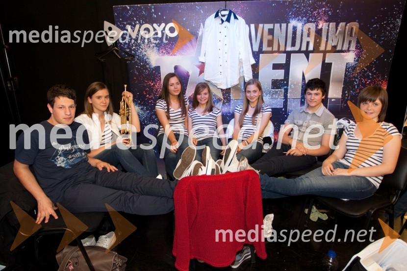 Pritrkovalci LokavecSlovenija ima talent, 3. polfinalna oddaja