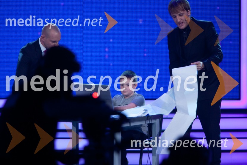 Jože Robežnik, voditelj; Rene Žižek; Matej Puc, voditeljSlovenija ima talent, 3. polfinalna oddaja